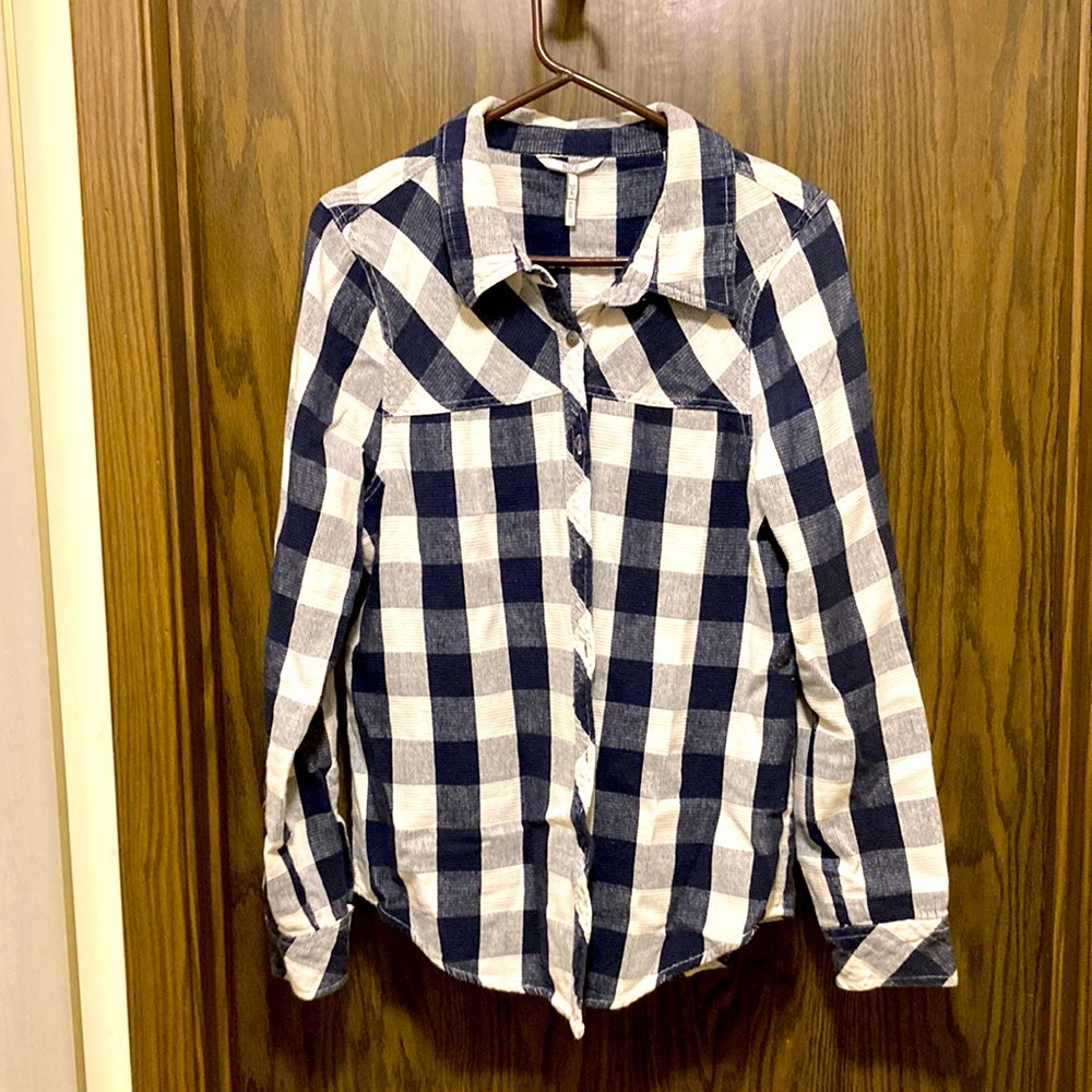 Women’s vented longsleeve western performance shirt, navy/white. Size L.